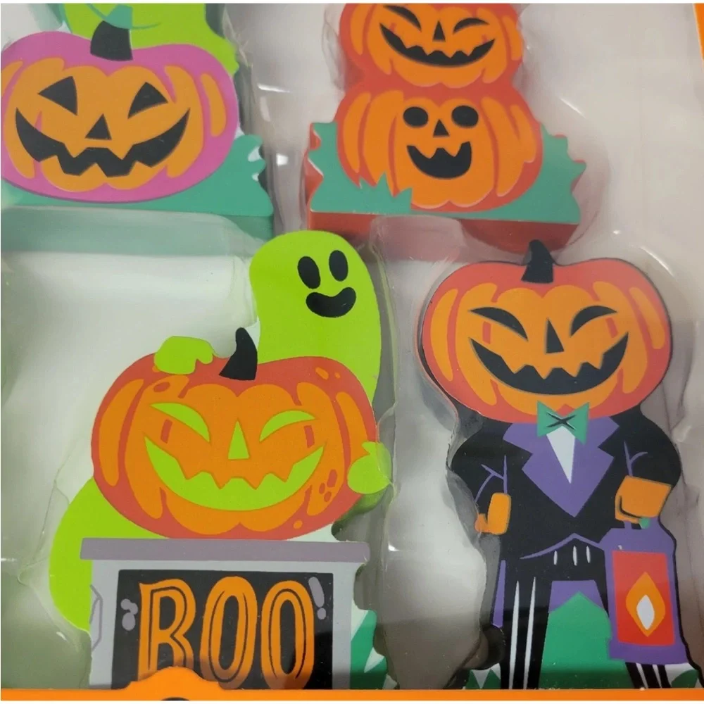 2024 Hyde & Eek Flat 5 Pc Mini Mantle Wood Decor Halloween Tabletop Pumpkin Neon